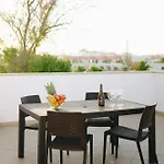 Apartamento Host Wise - Wonderful Flats With Pool