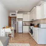 Host Wise - Wonderful Flats With Pool Apartamento *