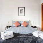 Host Wise - Wonderful Flats With Pool *