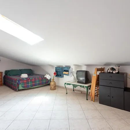 Host Wise - Wonderful Flats With Pool *