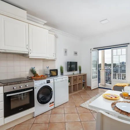 Host Wise - Wonderful Flats With Pool *