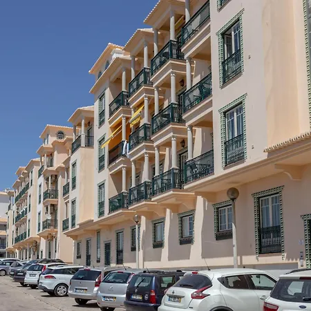 Host Wise - Wonderful Flats With Pool شقة