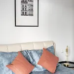 Apartament Host Wise - Wonderful Flats With Pool *